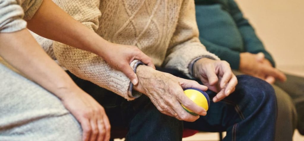 El ser humano es solidaridad, no materia esperando a ser mejorada